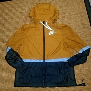 nike jacket size