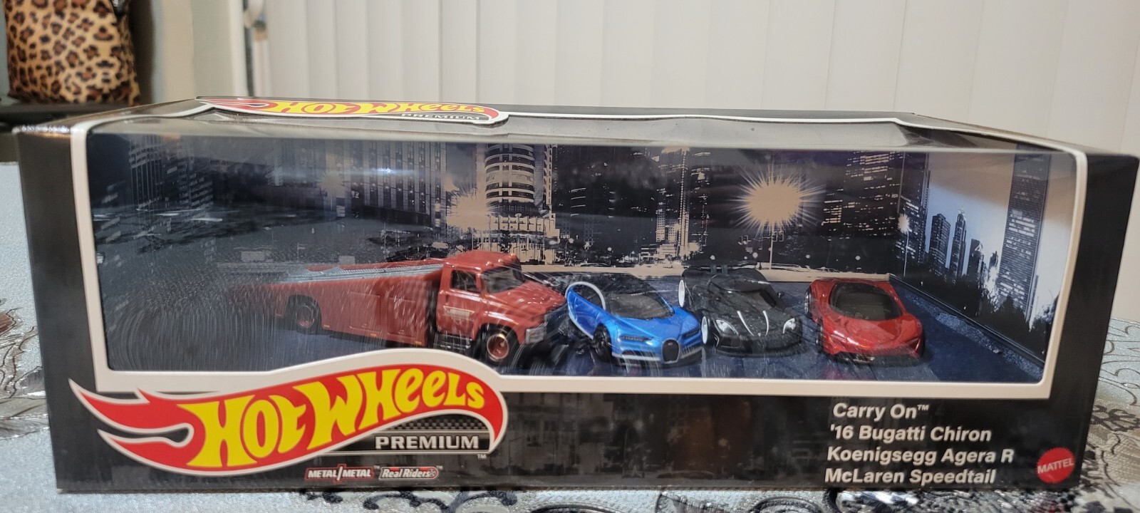 Picture 1 of 3