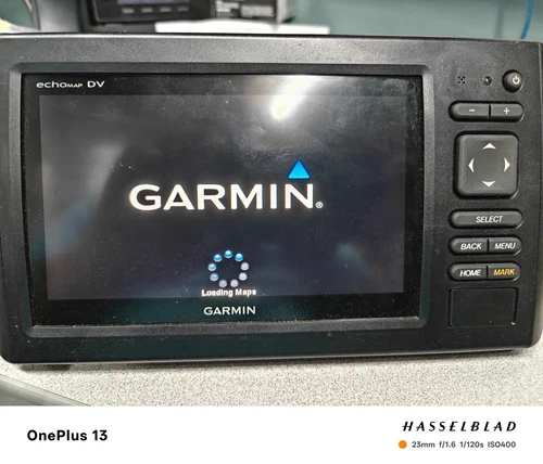 Garmin ECHOMAP Chirp 73cv Chartplotter with LakeV G3 Charts 