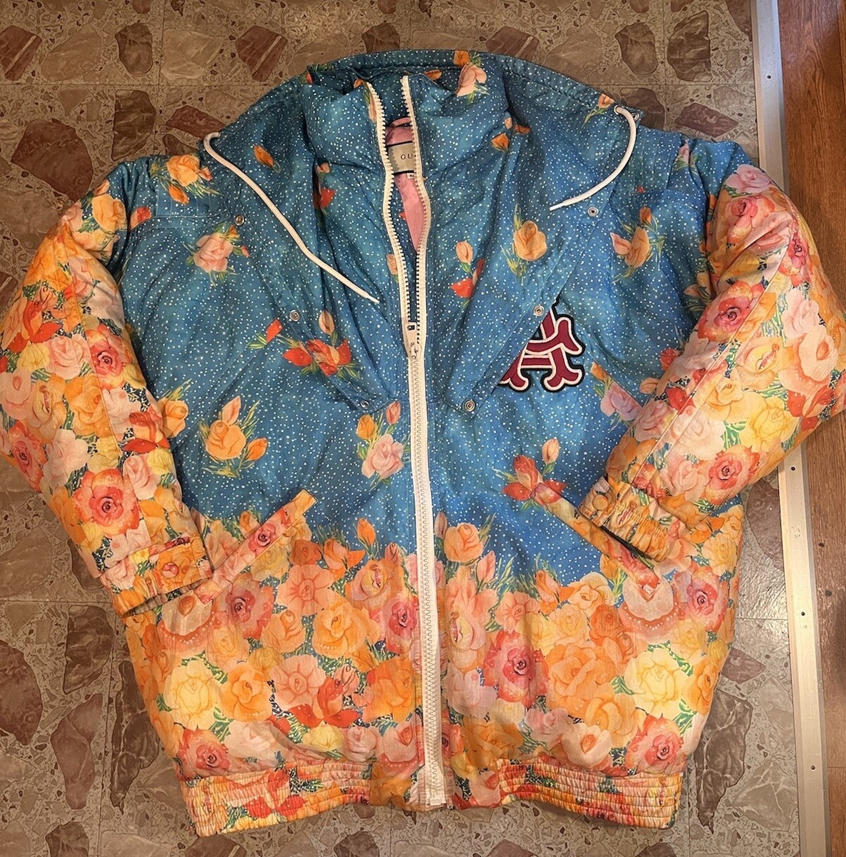 GUCCI X MLB LA DODGERS ANIME PUFFER COAT SZ 38 /M 2018 RUNWAY