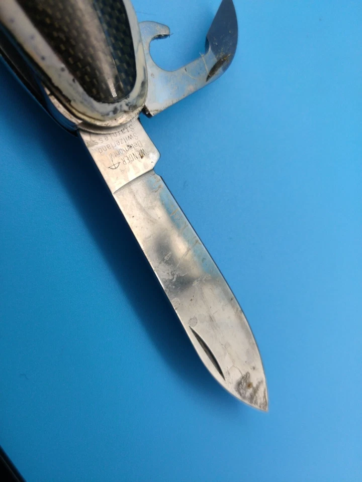 Swiss Army Wenger Discontinued Jorg Hysek Knife Luxury Used Damaged Carbon Fibre - Image 2 of 4