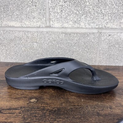 Oofos Sandals Mens 12 Womens 14 Black Original Unisex  display picture 3