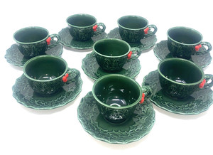 Lefton Christmas Holly Berry 8 Cups 8 Saucers 6017 Red Green 1970/71