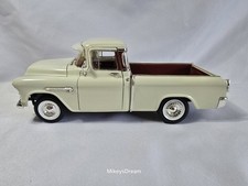 1:18 ERTL 1955 Chevy 3100 Cameo 1/2 Ton Pickup