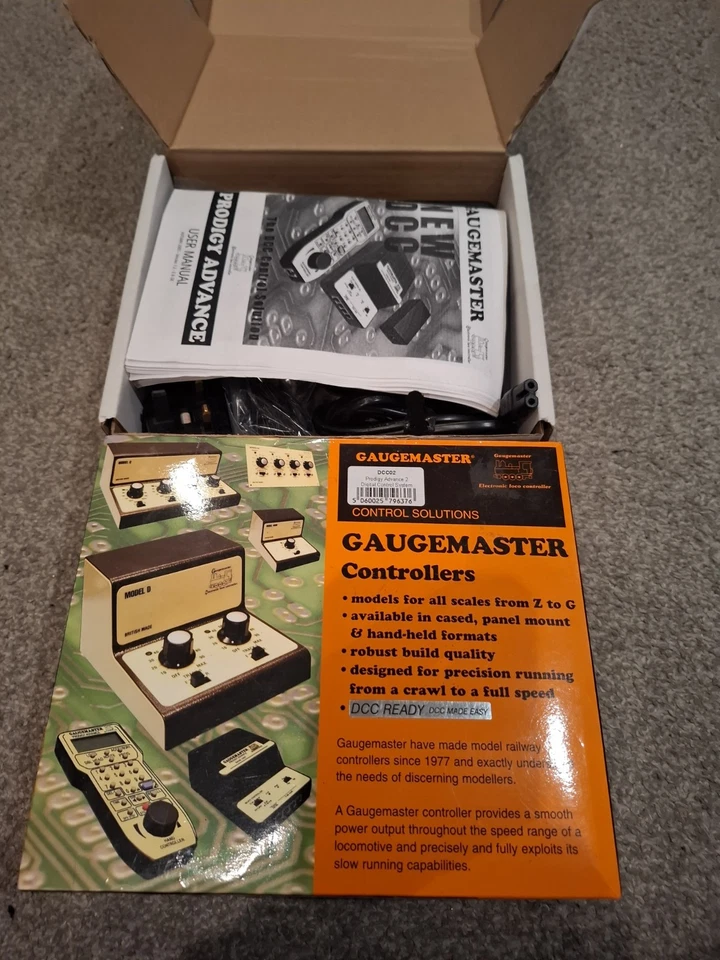 Gaugemaster DCC02 Prodigy Advance 2 Digital Control System For DCC Locomotives - Image 3 of 4