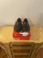 Women  s Nike ReactX Rejuven8 Size 9 Mens 8