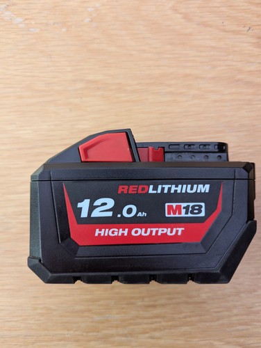 Genuine Milwaukee M18 HB12 12.0Ah 18V High Output Li-Ion Battery - Picture 3 of 6