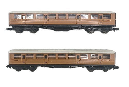 2x Autocar de 3ª Clase Corredor Compuesto de Teca LNER Calibre N 4173 Sin Caja | Zustand: Used
