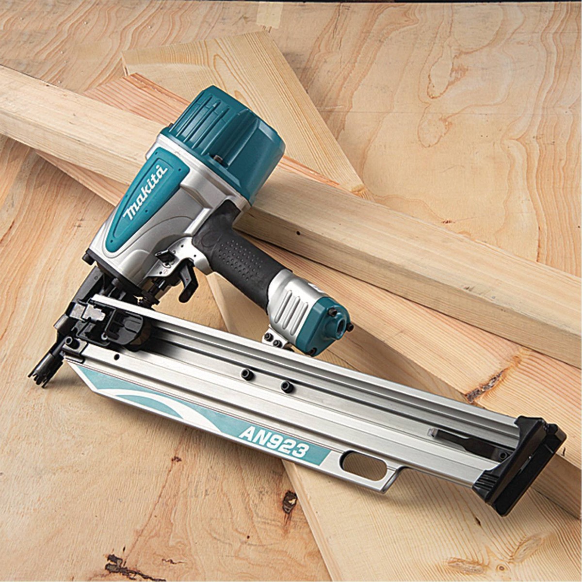 Makita AN923 3-1/2