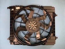 2020–2023 Mercedes-Benz GLE GLS 3.0L 4.0L Engine Radiator Cooling Fan Assembly O