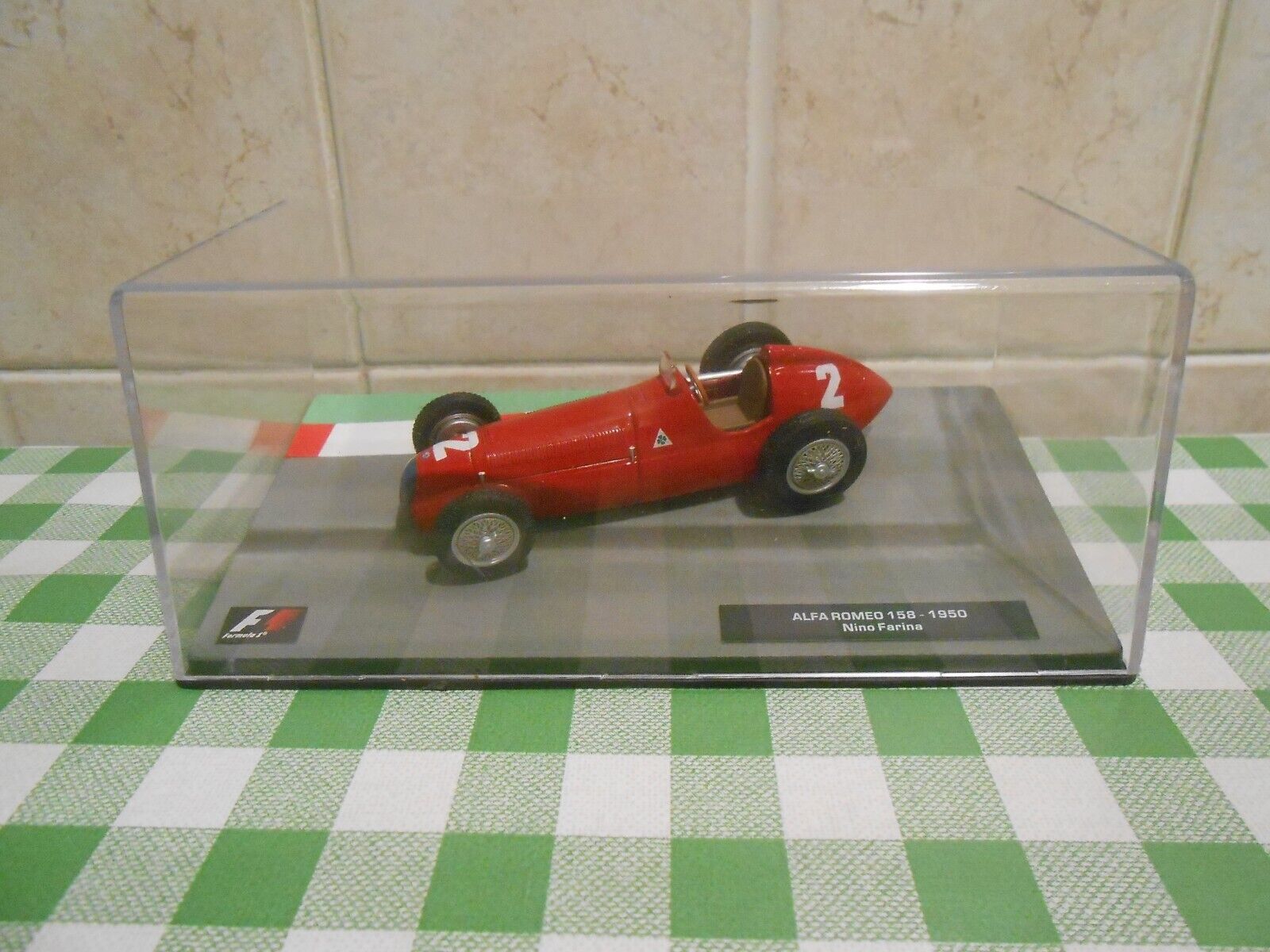 Foto 3 di 232
