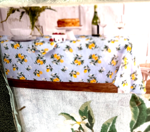 MARTHA STEWART LOTS OF LEMONS LIGHT BLUE TABLECLOTH 120" BY 60" COTTON POLYESTER - Picture 6 of 11