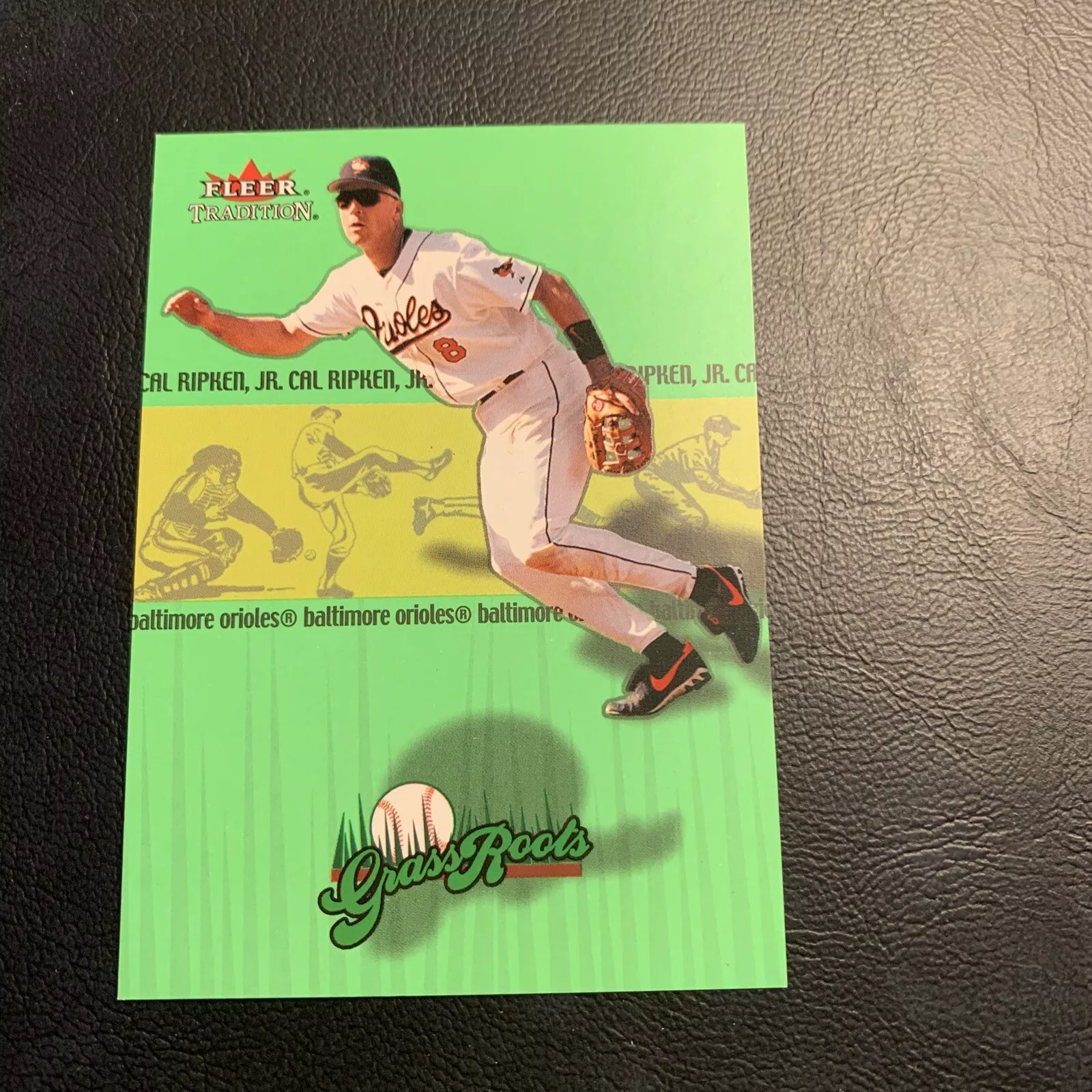 B32a Cal Ripken JR Baltimore orioles￼ Gr 6 Grass roots 2002 Fleer tradition￼