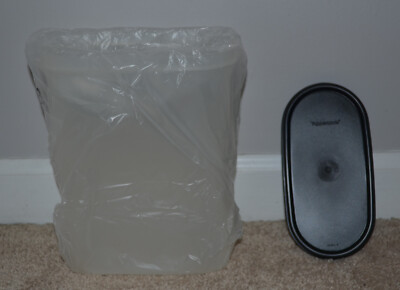Tupperware Modular Mates Oval #4 Container 9.75 Cup #1614 Black Seal #1616