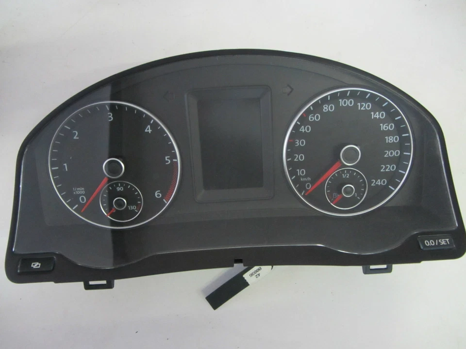 VW Scirocco Diesel TDI Tacho Kombiinstrument 1K8 920 871 A  1K8920871A Original - Bild 1 von 1