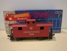 Roundhouse HO 3471 Pennsylvania Railroad Caboose Built Metal Wheels