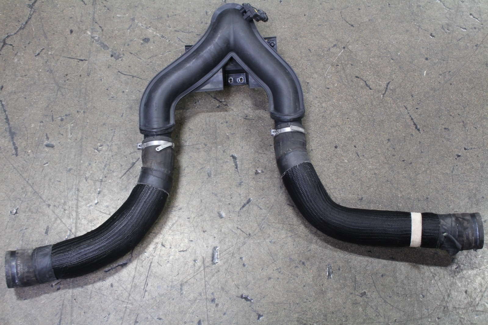 Maserati Ghibli, Quattroporte, Lower Intercooler Hose, Used, P/N 670105708