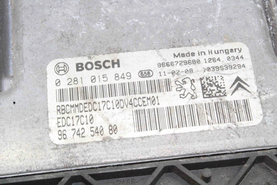 Centralina motore CITROËN C3 Picasso 0281015849 9674254080 ECU 2010 22217376 - Immagine 2 di 4