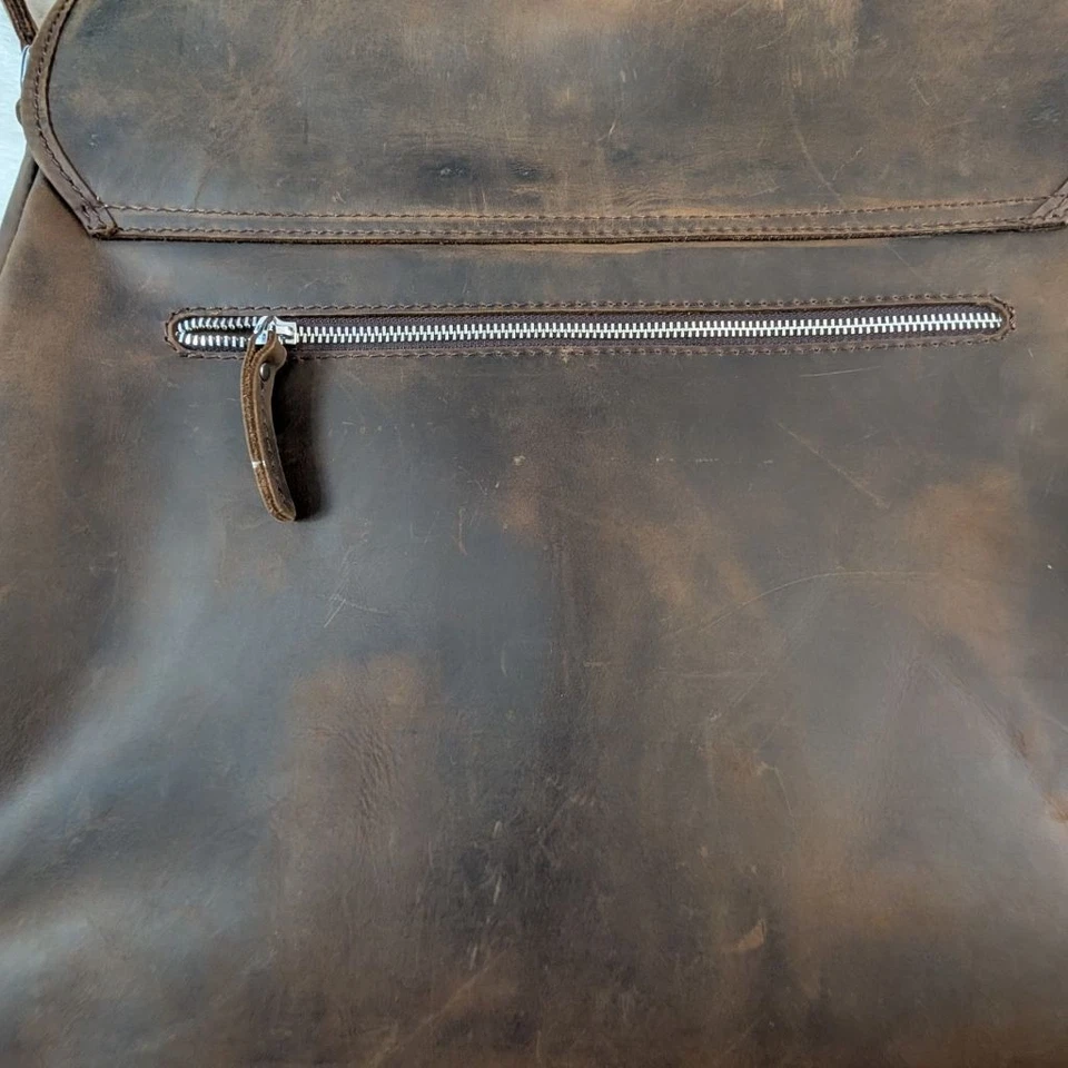 Vagabond Traveler Full Grain Cowhide Leather Casual Messenger Bag L60 - Image 4 of 4