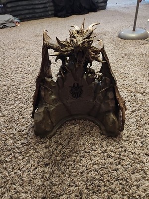 The Elder Scrolls V: Skyrim Collectors Edition - Alduin Dragon Statue & Base