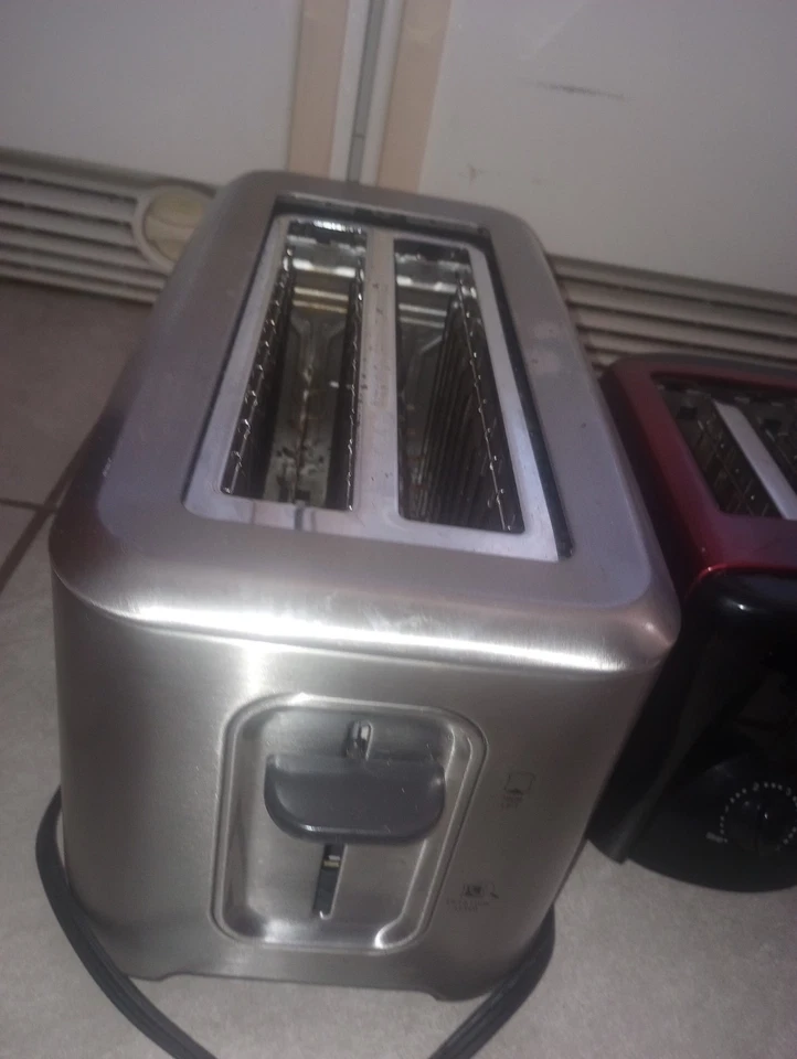 Breville BTA730XL “A Bit More” 2-Slice Toaster Stainless Steel New Sealed - Image 2 of 4