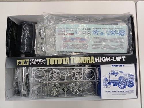 Tamiya Toyota Tundra High Lift Unassembled 1/10Rc - Picture 2 of 12