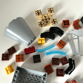 Lego Star Wars Millennium Falcon (4504)  Rare Pieces from set