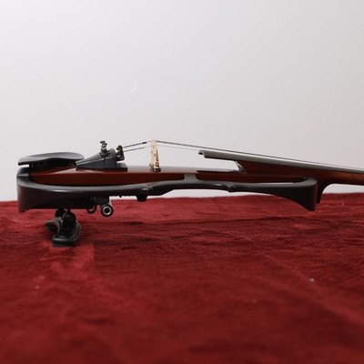 Eバイオリン　YAMAHA SV-110 Yamaha SV-110 Silent Violin Electric 4 String Fiddle with EQ