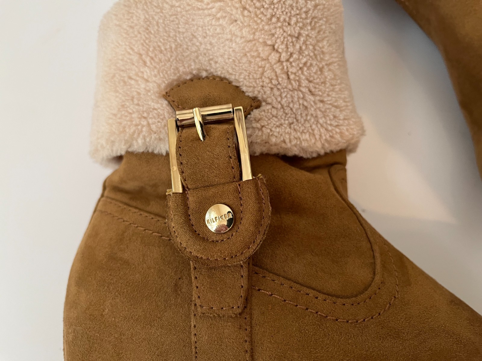 Tommy Hilfiger Soffia 2 Wedge Suede Leather Faux Fur Ankle Boots Women's Size 6M thumbnail 3