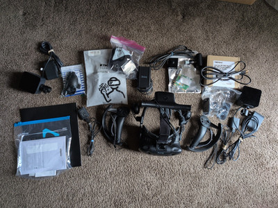 HTC Vive VR Headset-full kit-lots of add-ons