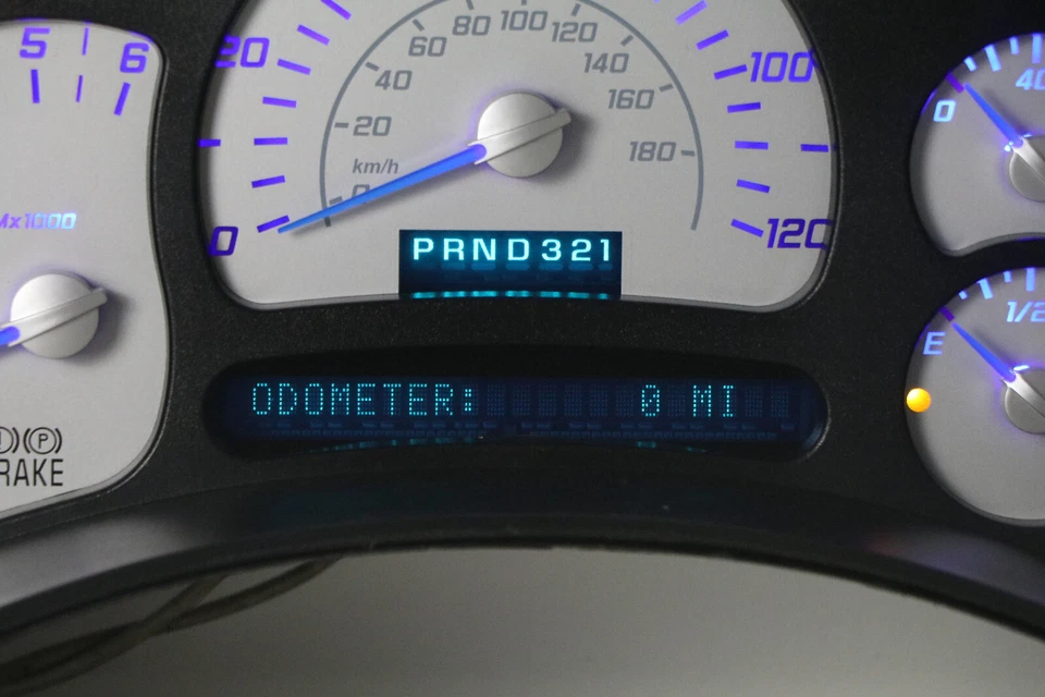 Cuadro de instrumentos AZUL LED 03-05 GMC Yukon Silverado HD GAS Reman 0 millas $50 BACK Foto 3 de 3