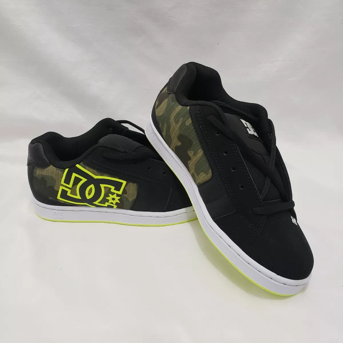 DC SHOE CO NET SE MEN S SKATER SHOES 7.5 BLACK CAMO 100