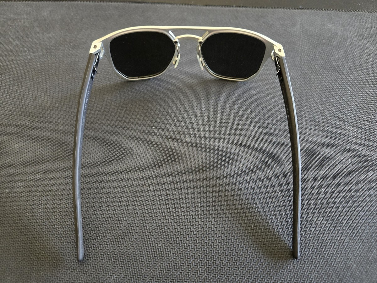 Oakley Sunglasses Latch Alpha Matte Silver W/ Prizm Black Oakley Sunglasses Latch Alpha Matte Silver W/ Prizm Black