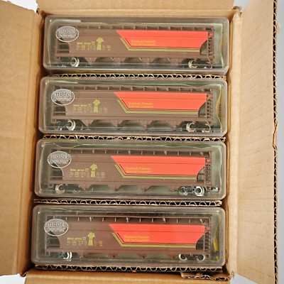 Model Power N Scale 3491Saskatchewan Grain Car Co.4-Bay Centerflow Hopper 1pcs