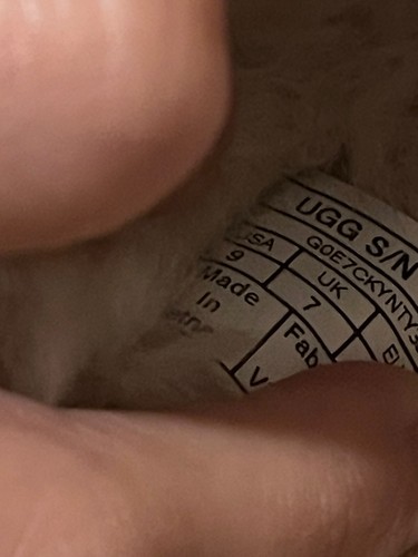 Zapatilla espresso UGG Scuffette II talla 9 - Imagen 7 de 7