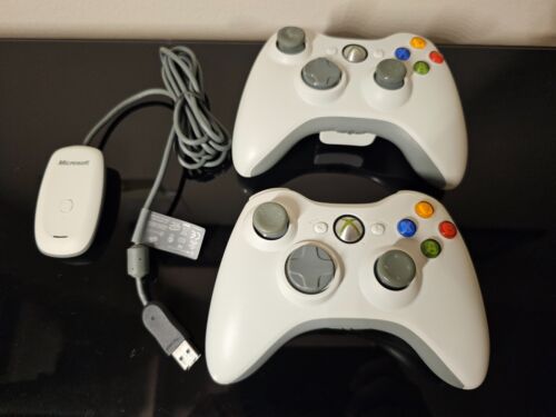 Wireless Microsoft Xbox 360 White Controllers x2 + USB Receiver 1086 Windows PC - Picture 1 of 19