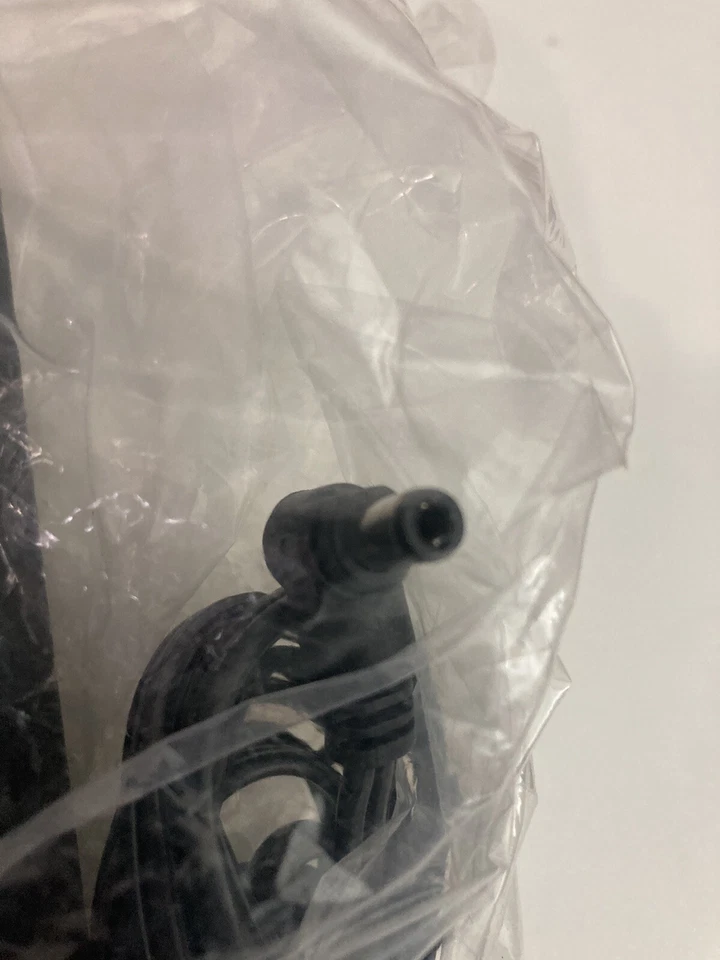 New Genuine VeriFone CPS10936-3E-R 19V AC Adapter With New Power Cord - Image 3 of 4