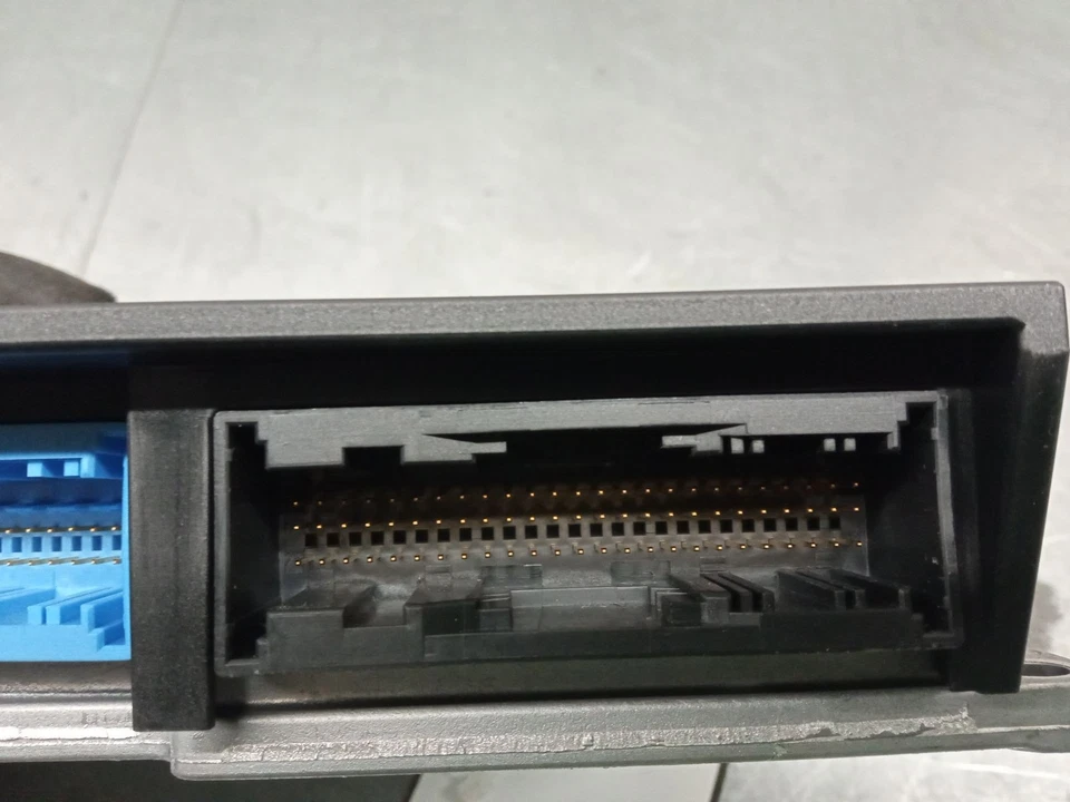 P31288291 CENTRALINA  / 28401881023 TEMIC / P31288291 / 5658587 PER VOLVO S80 II - Immagine 3 di 4