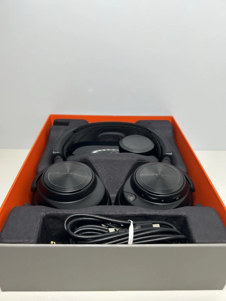 Steelseries Arctis Nova Pro Wired Gaming Headset “Brand New Condition” - Image 2 of 4