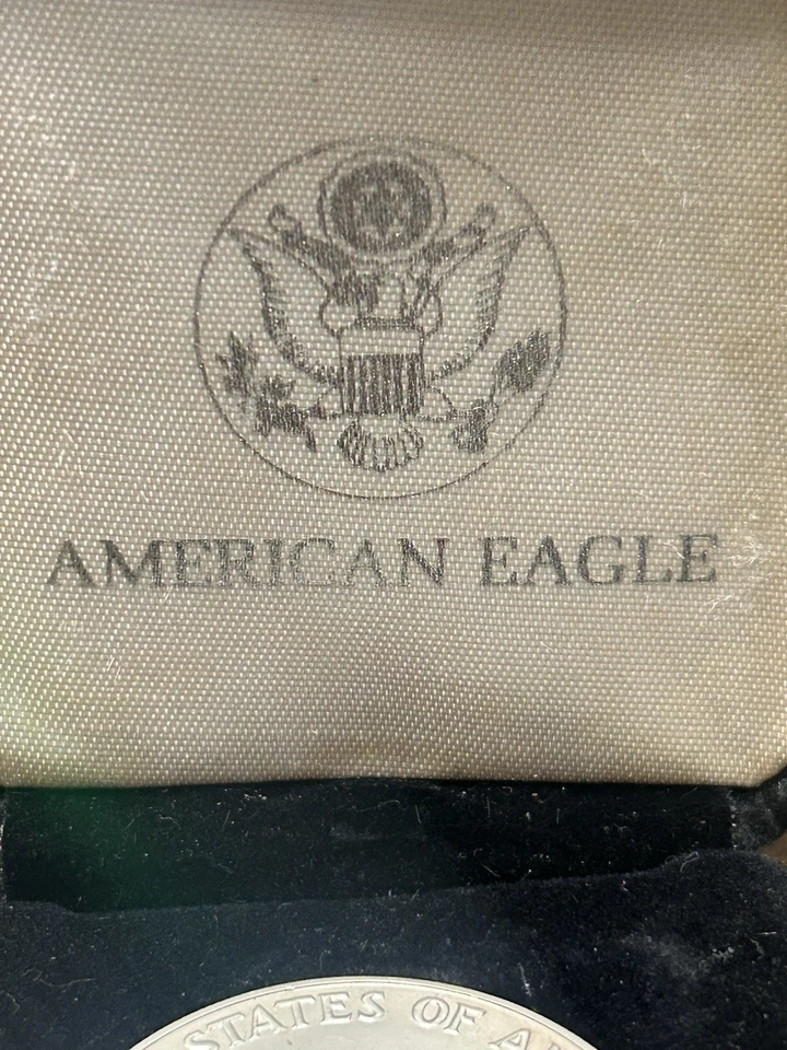 1990 American Eagle 1 Oz Silver Dollar BIN Nice Collectible USA Bullion .999 - Image 4 of 4