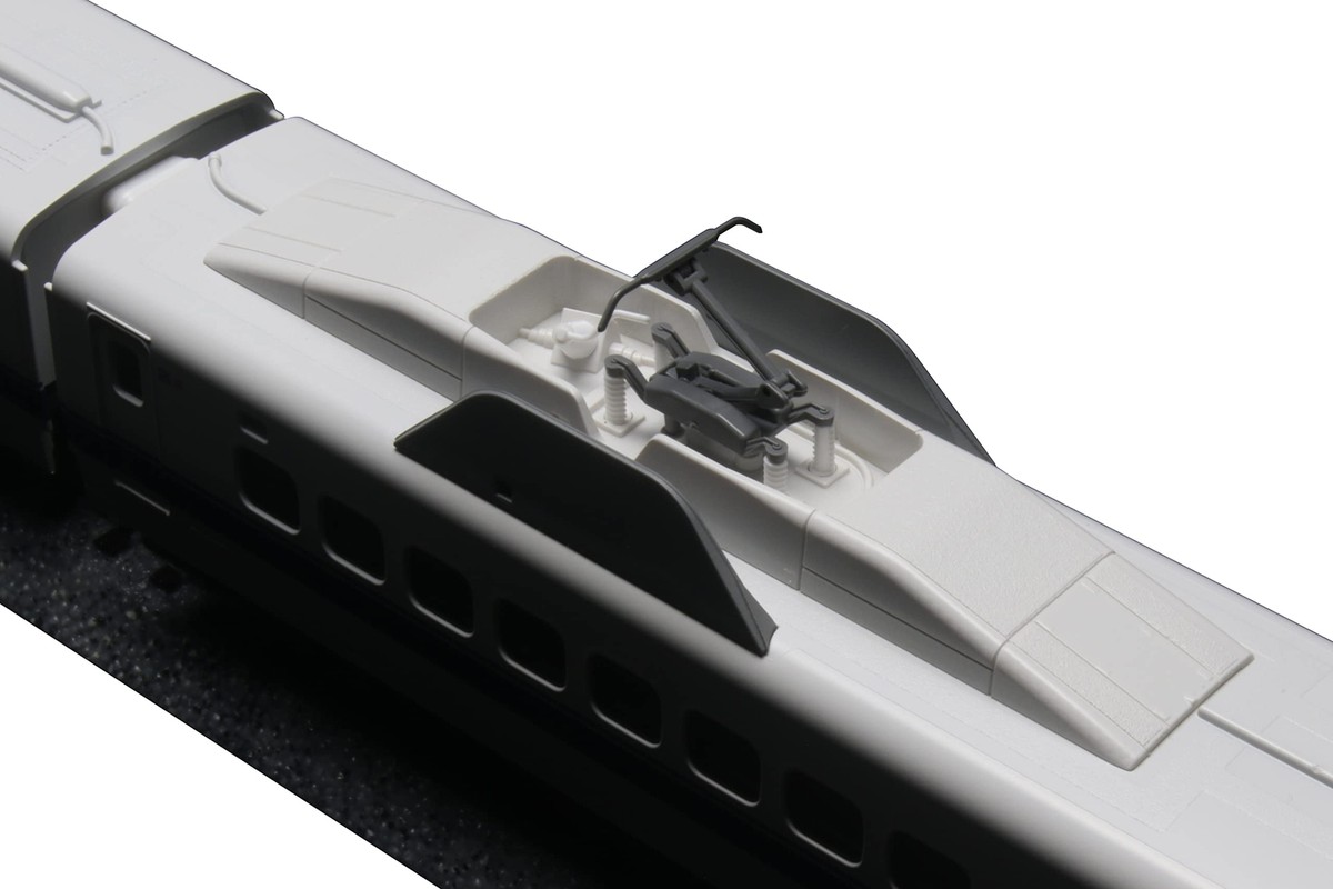 KATO　10-1766 10-1766 Series 300-0 Shinkansen 'Nozomi' 16 Cars Set (N scale)