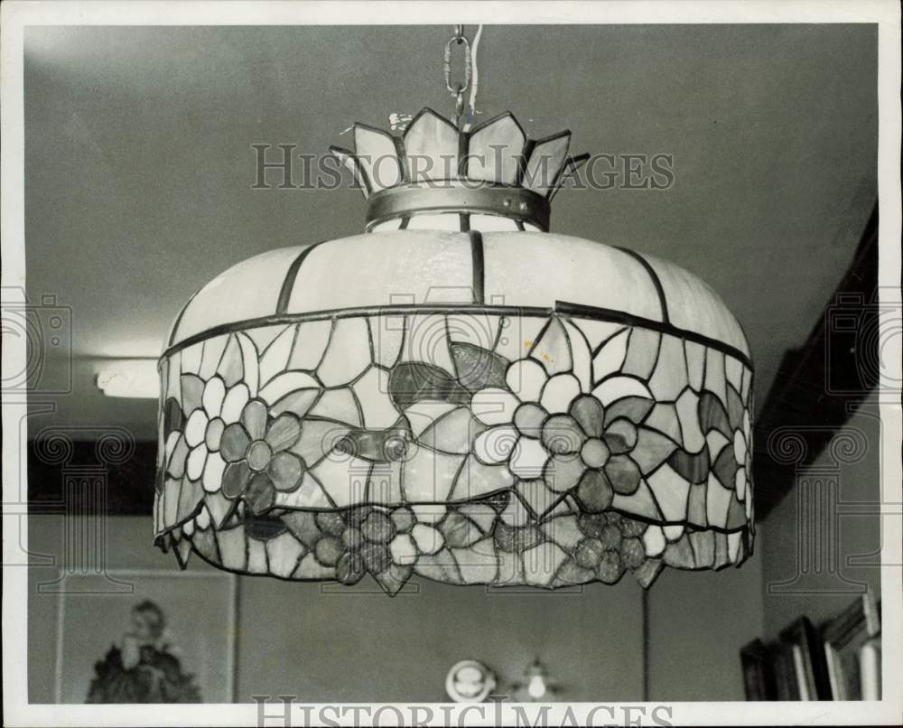 1964 Press Photo Hanging Tiffany-Style Glass Lamp - afa23430