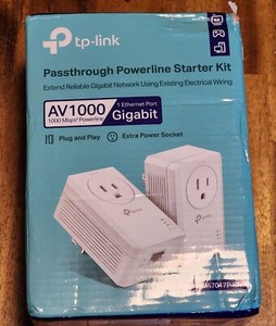 Pair of TP-LINK AV1000 Passthrough Powerline Adapters | Model# TL-PA7017P
