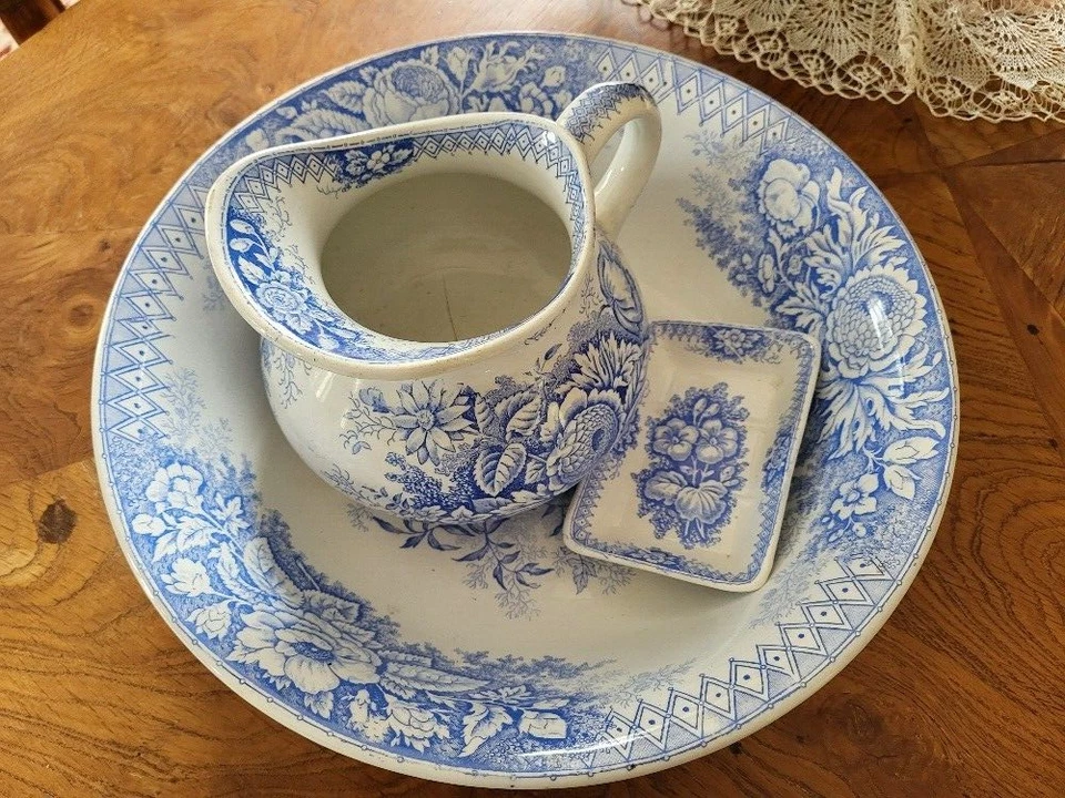 Ensemble toilette "Jardinière" , faience Saint Amand Hamage Nord - Photo 2/4