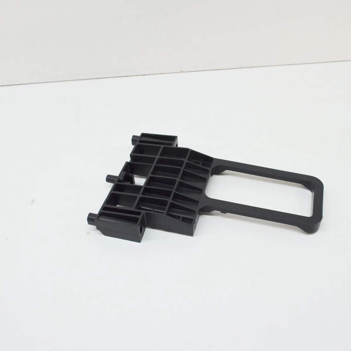 NEW MERCEDES-BENZ SPRINTER W906 BATTERY MOUNT BRACKET A9065410400 