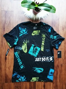 camiseta nike multicolor