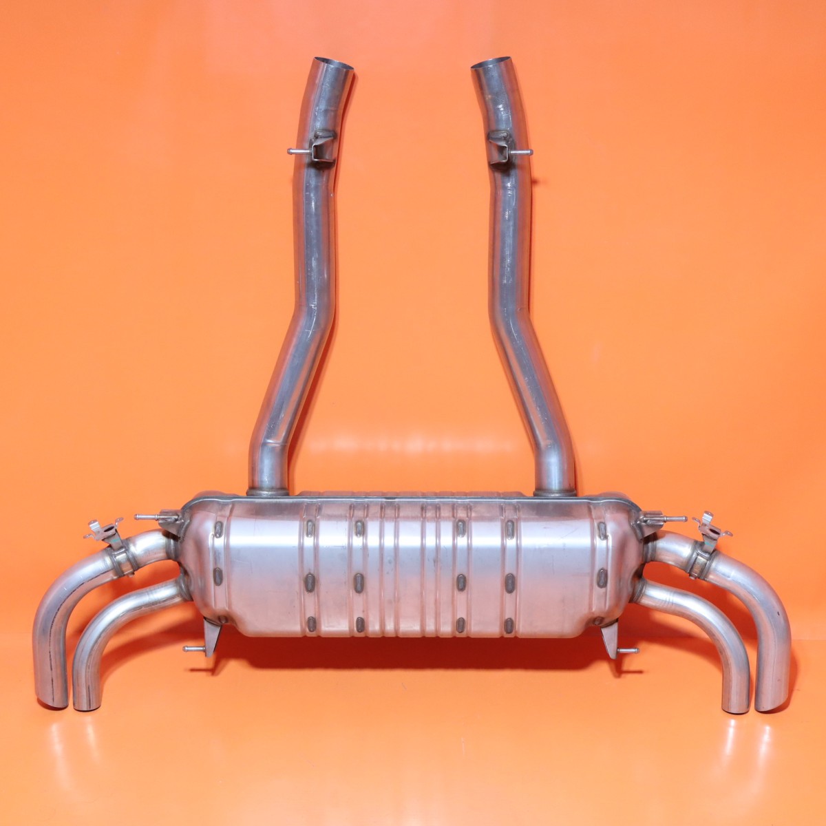 Rolls-Royce Cullinan 2019-2024 Muffler P/N 8685587