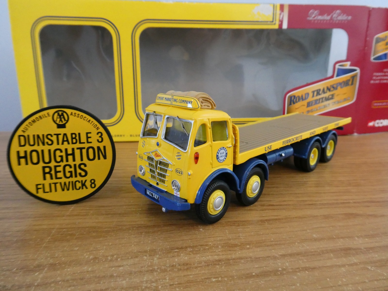 CORGI CLASSICS BLUE CIRCLE CEMENT FODEN FG PLATFORM TRUCK MODEL CC10101 1:50