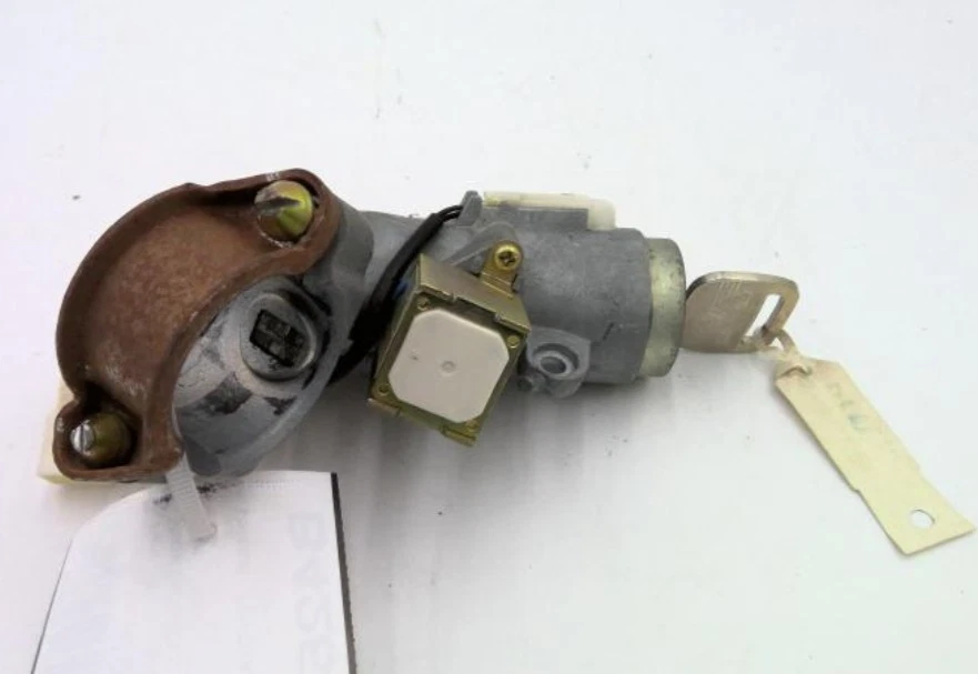 2000-2006 Toyota Tundra Ignition Switch Without Cylinder Housing Assembly Oem - Image 2 of 4