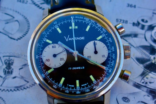 NEAR NOS R.PANDA DIAL VANTAGE POOR MAN HEUER CARRERA VINTAGE CHRONOGRAPH VALJOUX